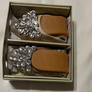 Elegant Size 11/41 Gold Ballerina Flats with Rhinestone Embellishments